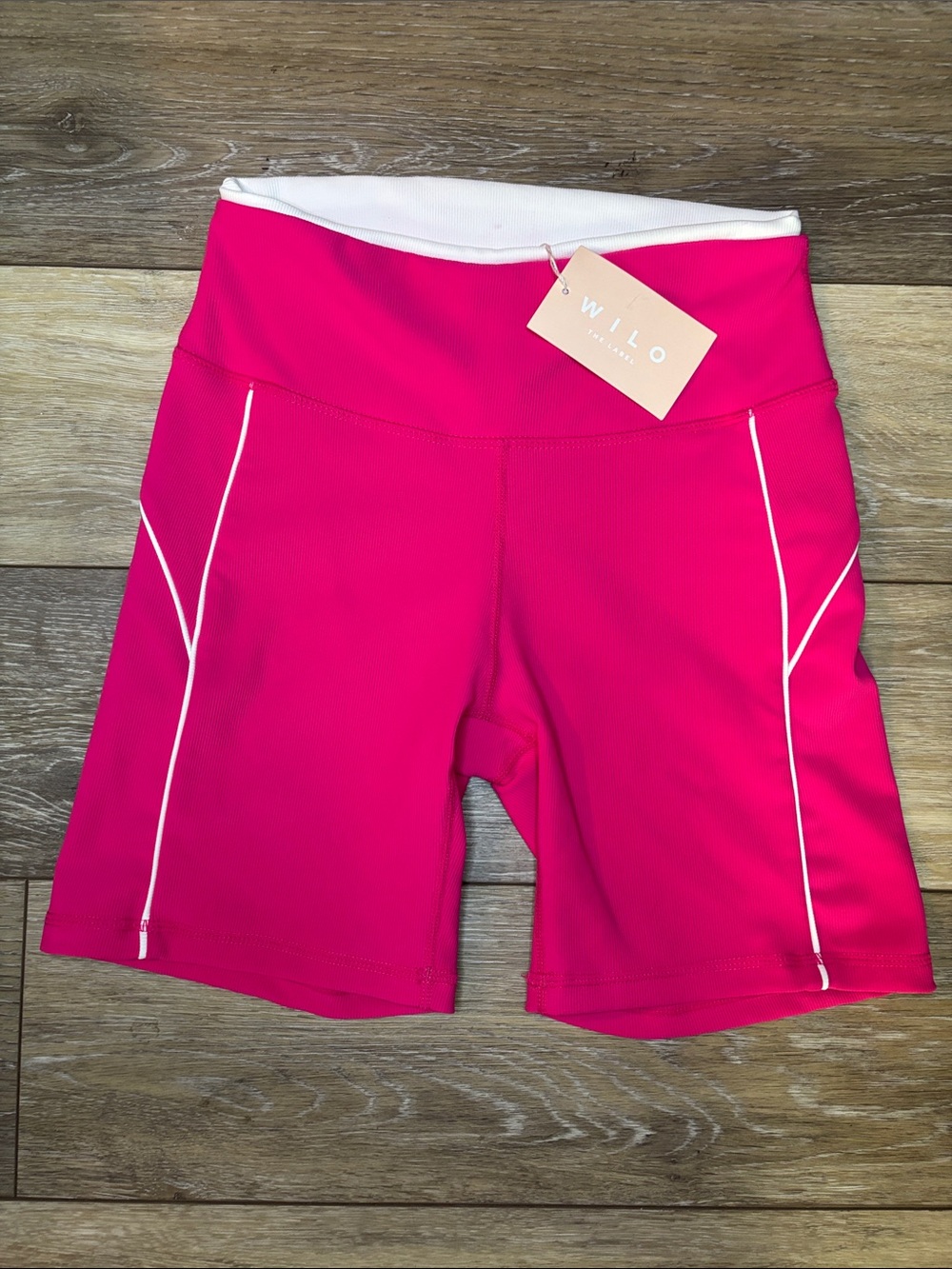 Wilo High-Rise Pink Piper Bike Shorts with Contrast Piping